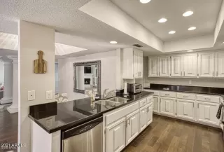 Photo #2: 6289641 Listing
