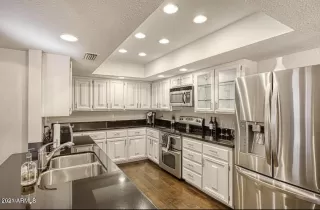 Photo #3: 6289641 Listing