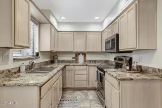 Photo #5: 6289814 Listing 