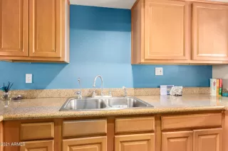 Photo #5: 6289824 Listing