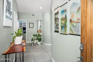 Photo #5: 6290570 Listing