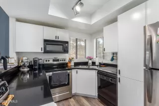 Photo #3: 6290884 Listing