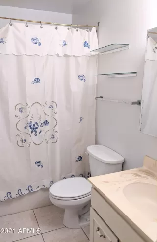 Photo #4: 6291407 Listing