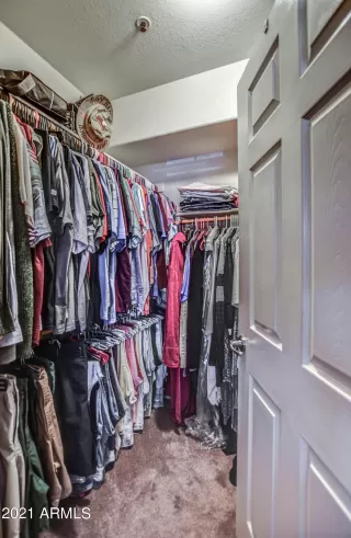 Photo #4: 6291446 Listing