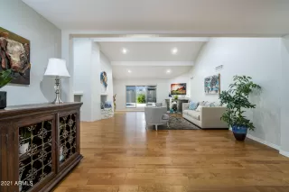 Photo #4: 6291638 Listing