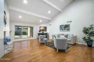 Photo #5: 6291638 Listing
