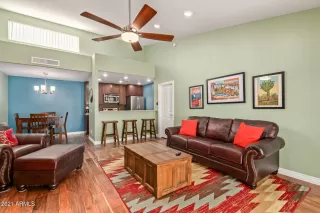Photo #2: 6291733 Listing