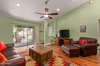 Photo #3: 6291733 Listing