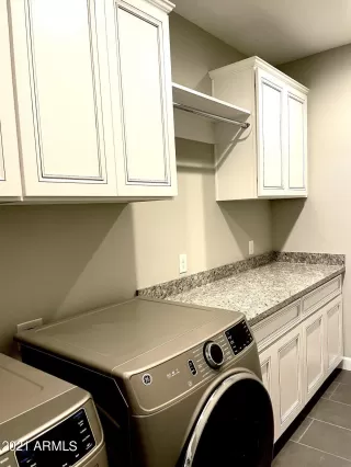 Photo #5: 6291759 Listing