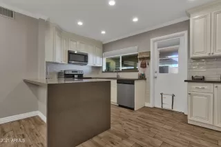 Photo #5: 6292100 Listing 