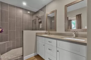 Photo #3: 6292288 Listing