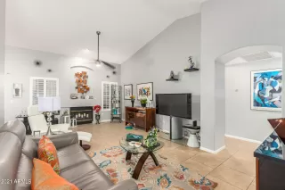 Photo #3: 6293450 Listing