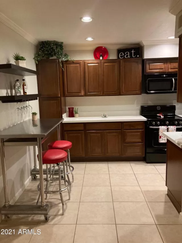 MLS: 6293503 Condo For Sale