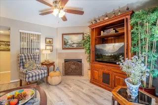 Photo #4: 6293538 Listing