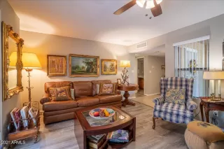 Photo #5: 6293538 Listing