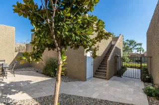 Photo #3: 6293573 Listing