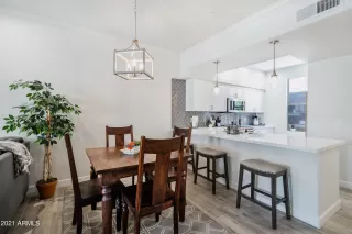 Photo #2: 6293959 Listing