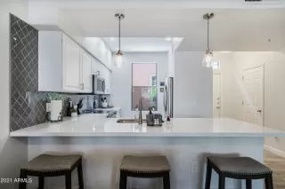 Photo #3: 6293959 Listing