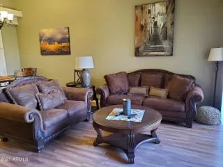 Photo #5: 6294152 Listing