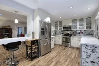 Photo #5: 6294188 Listing 