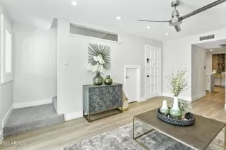 Photo #3: 6294203 Listing