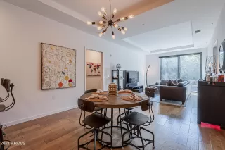 Photo #4: 6294338 Listing