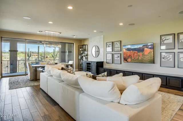 MLS: 6294518 Condo For Sale