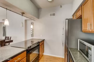 Photo #3: 6294753 Listing