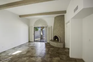 Photo #4: 6294891 Listing