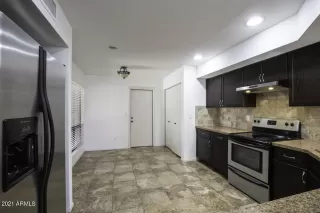 Photo #5: 6294891 Listing