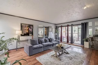 Photo #3: 6294972 Listing