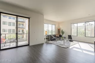 Photo #1: 6295157 Listing