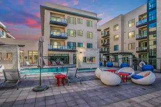 Photo #5: 6295157 Listing