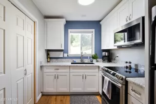 Photo #6: 6295187 Listing
