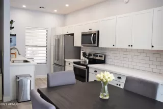 Photo #2: 6295195 Listing