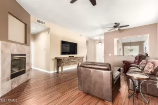 Photo #2: 6295336 Listing 