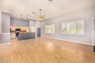 Photo #3: 6295639 Listing