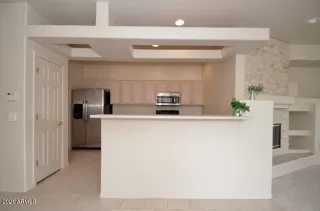 Photo #5: 6295800 Listing 