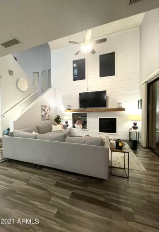 Photo #3: 6295852 Listing