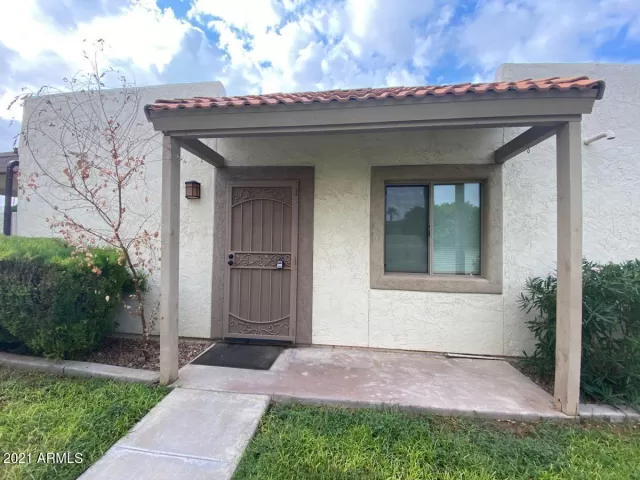 MLS: 6295892 Condo For Sale