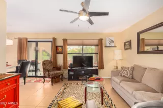 Photo #3: 6295893 Listing