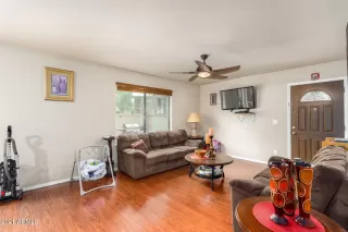 Photo #6: 6296021 Listing