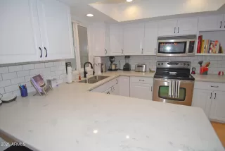 Photo #4: 6296046 Listing 