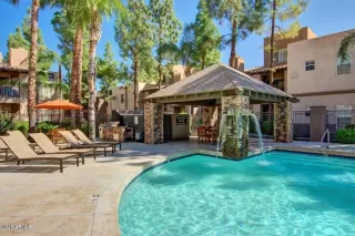 Photo #3: 6296184 Listing