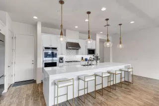 Photo #1: 6296444 Listing