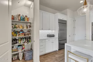 Photo #6: 6296444 Listing