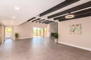 Photo #4: 6296527 Listing