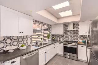 Photo #6: 6296527 Listing