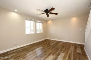 Photo #5: 6296613 Listing