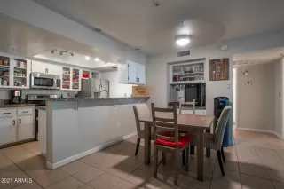 Photo #5: 6297050 Listing 